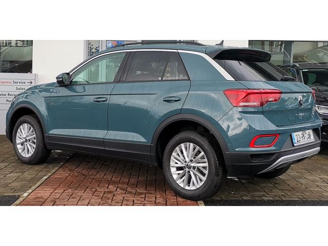 Image for 2023 Volkswagen T-Roc Life 1.0 TSI 110HP **REAR VIEW CAMERA, CRUISE CONTROL, BLUETOOTH**