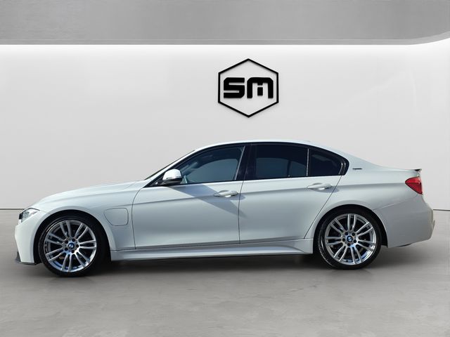 Image for 2018 BMW 3 Series 330E M-SPORT SHADOWLINE AUTO. HUGE SPEC. FINANCE ARRANGED. SIMI. AA APPROVED.