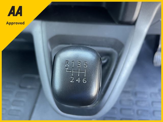 Image for 2019 Opel Vivaro 2900 DYNAMICS S/S FREE DELIVERY 