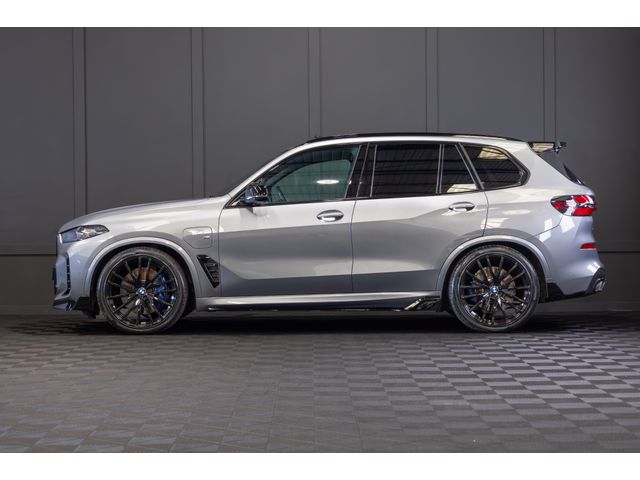 Image for 2024 BMW X5 X-Drive 50e M-Sport *Pan Roof