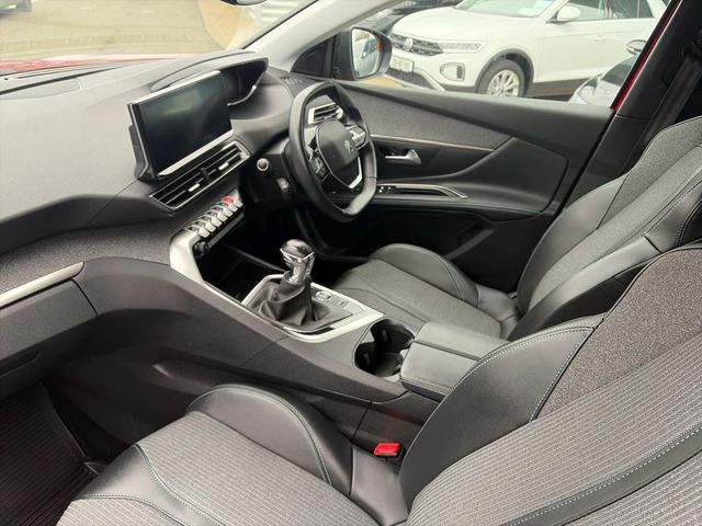 Image for 2022 Peugeot 5008 ALLURE 1.5 BLUEHDI 130HP MANUAL