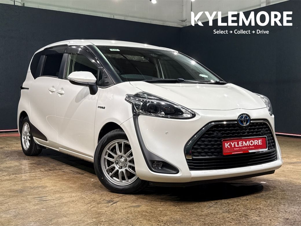 Image for 2019 Toyota Sienta 7 SEATER - HYBRID 1.5L AUTOMATIC - WELCAB EDITION - ELECTRIC POWER SLIDING DOOR - REAR CAMERA - AFTERMARKET ALLOY WHEELS