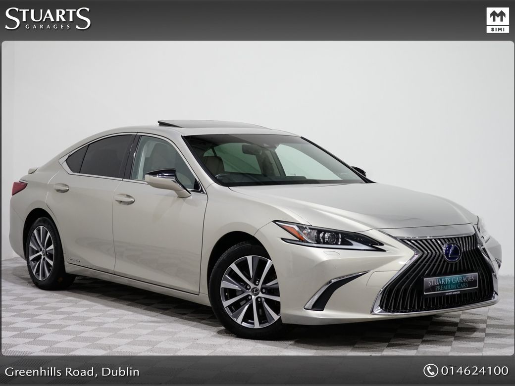 Image for 2019 Lexus ES 300h SUNROOF AND CREAM LEATHER - 2.5 176BHP 4DR Auto -'' Low Kilometres '' As New In Condition '' 