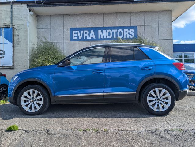 Image for 2021 Volkswagen T-Roc SPORT MANUAL 1.5 PETROL //PANOMARIC GLASS SUNROOF//REVERSE CAMERA//ADAPTIVE CRUISE CONTROL//KEYLESS ENTRY//