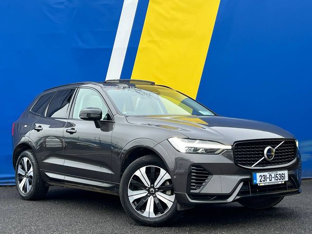 Image for 2023 Volvo XC60 T6 PLUS DARK AWD 2.0 HYBRID // OPENING PAN ROOF // LEATHER HEATED SEATS // 360 PARKING CAMERAS
