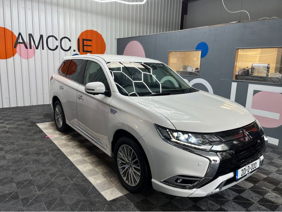 Image for 2020 Mitsubishi Outlander €24950! 2020 MITSUBISHI OUTLANDER PHEV G 2.4 AUTOMATIC / CRUISE CONTROL / 360° PARKING CAMERA / PADDLE SHIFTERS / ELECTRIC HEATED SEATS / HEATED STEERING WHEEL