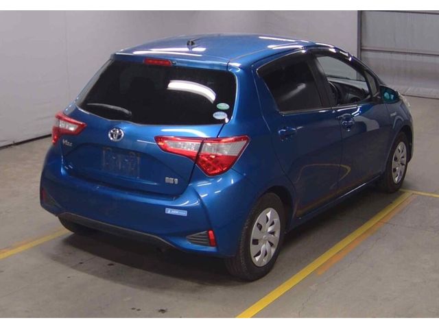 Image for 2017 Toyota Yaris Vitz 