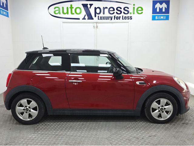 Image for 2017 Mini Cooper D 1.5 Automatic, Reversing camera