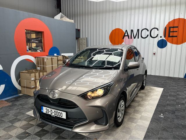 Image for 2021 Toyota Yaris 2021 TOYOTA YARIS X 1.0 AUTOMATIC / REVERSE CAMERA AND MORE