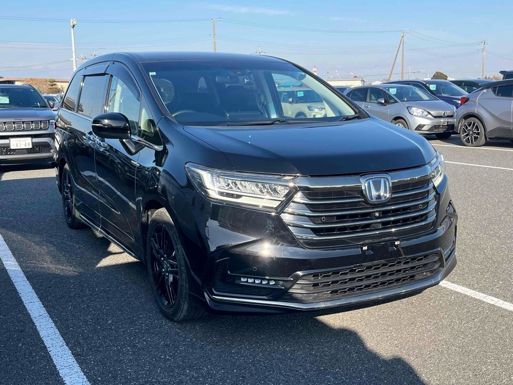 Image for 2021 Honda Odyssey 7 SEATER ABSOLUTE EX AUTOMATIC HYBRID 2.0 PETROL //FACELIFT MODEL//LOW MILES//HIGH SPEC//FULL LEATHER HEATED ELECTRIC SEATS//KEYLESS ENTRY//REVERSE CAMERA/