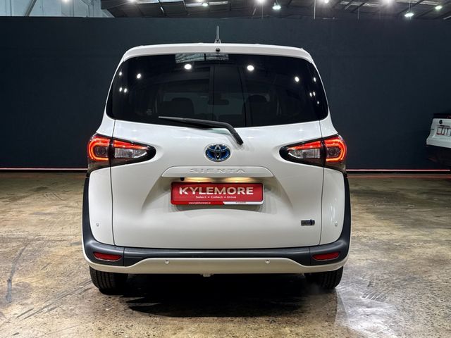 Image for 2019 Toyota Sienta 7 SEATER - HYBRID 1.5L AUTOMATIC - WELCAB EDITION - ELECTRIC POWER SLIDING DOOR - REAR CAMERA - AFTERMARKET ALLOY WHEELS