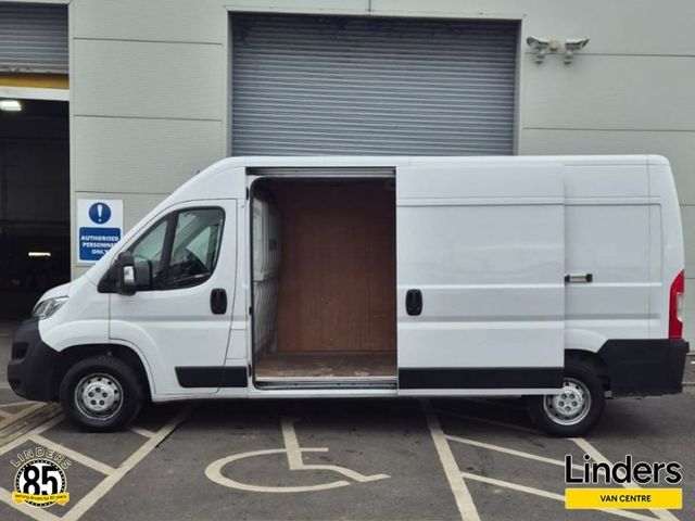 Image for 2024 Opel Movano L3H2 EX DEMO