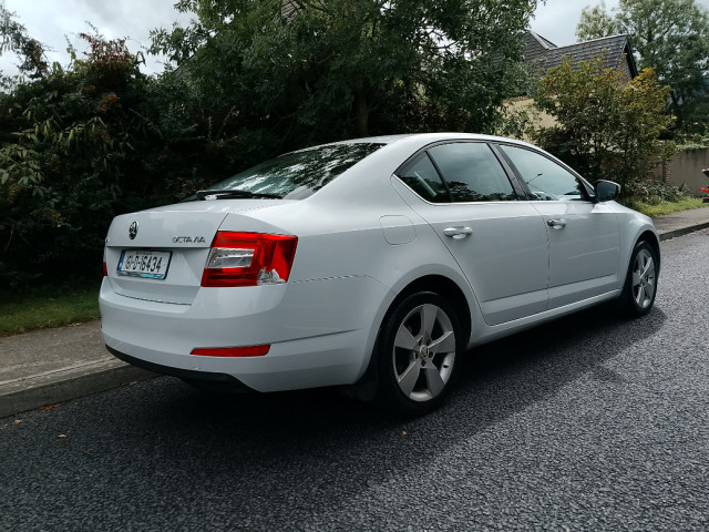 Image for 2016 Skoda Octavia Style 1.2tsi 110HP 4DR