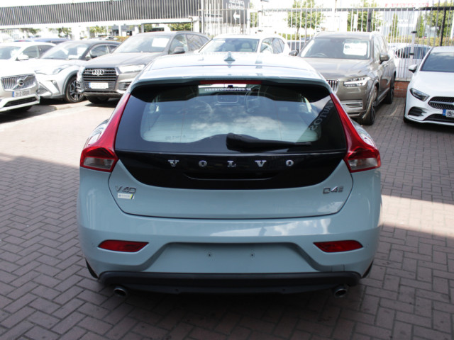 Image for 2017 Volvo V40 D4 INSCRIPTION 5DR HATCHBACK AUTOMATIC // WITH ONLY 94, 000 KM'S // BUY WITH CONFIDENCE AA AND SIMI APPROVED DEALER 2026 // FINANCE ARRANGED // ALL TRADE INS WELCOME //