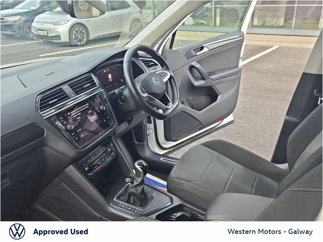Image for 2023 Volkswagen Tiguan 2.0 TDI 150HP Elegance - 1 OWNER, PAN ROOF, TINY KMS
