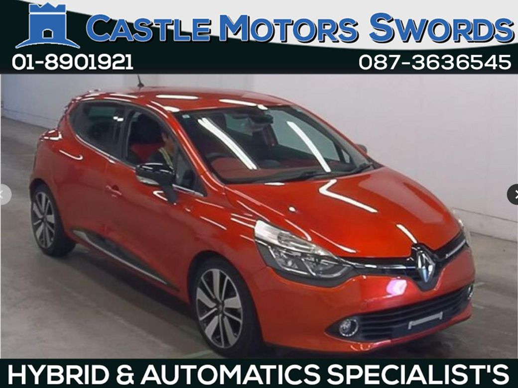 Image for 2015 Renault Clio 1.2 Clio bright Red with matching interior trim , 2015 model arriving in December .