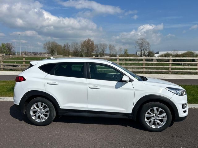 Image for 2020 Hyundai Tucson Executive 1.6 Diesel Very Low Kms Showroom Condition, Leather Seats, Sat Nav, Heated Front Seats, Start/Stop Button, Remote Central Locking, Privacy Glass, 6 month warranty 